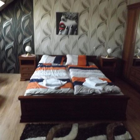 Pan Tadeusz Apartment โนวิซอนช์ ภายนอก รูปภาพ