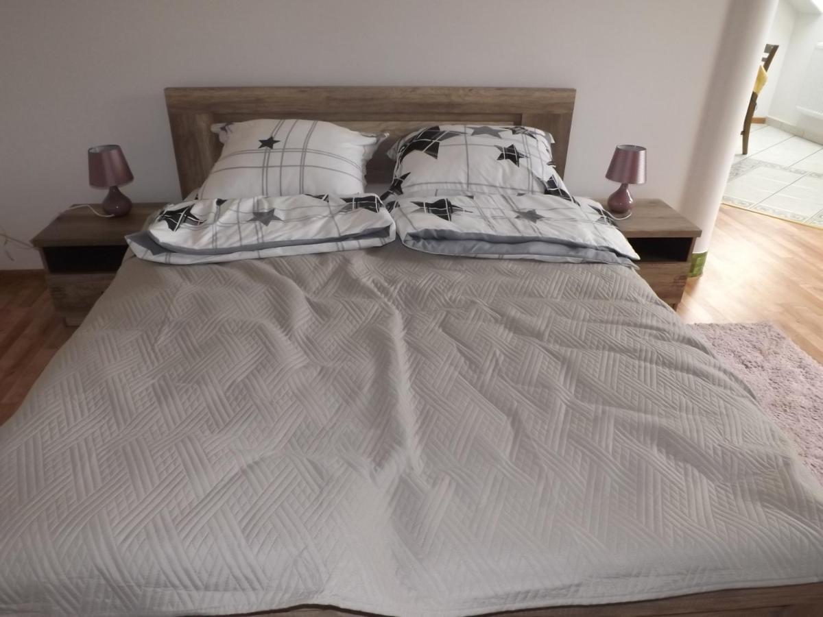Pan Tadeusz Apartment โนวิซอนช์ ภายนอก รูปภาพ