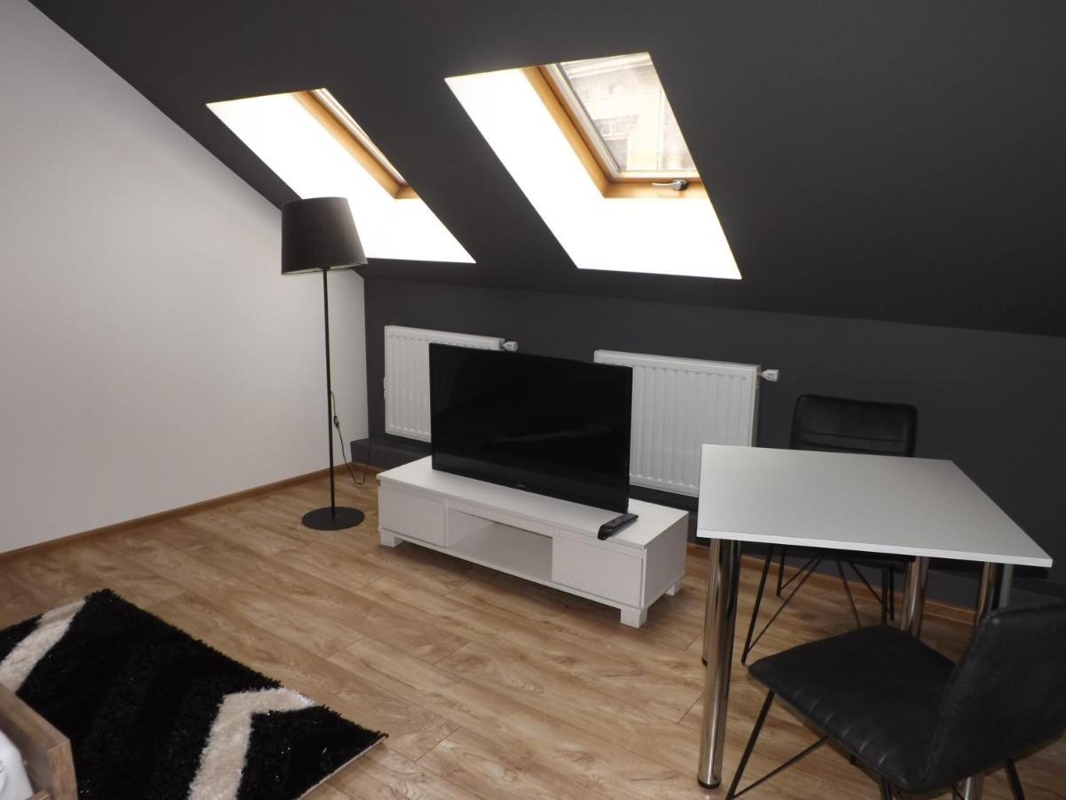 Pan Tadeusz Apartment โนวิซอนช์ ภายนอก รูปภาพ