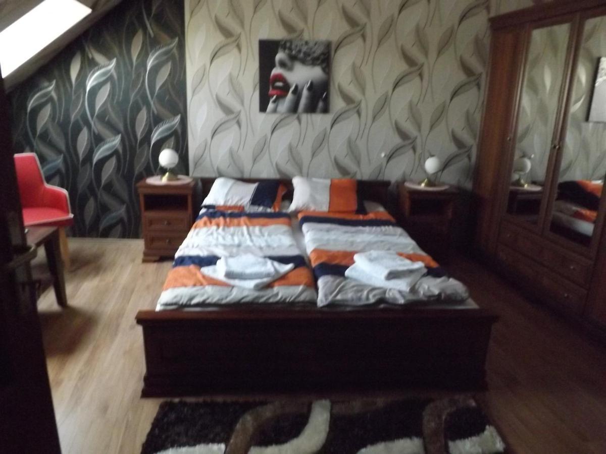 Pan Tadeusz Apartment โนวิซอนช์ ภายนอก รูปภาพ
